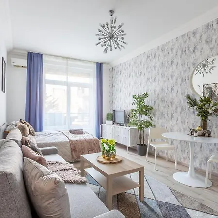 Deluxe Quentin Next To The Synagogue